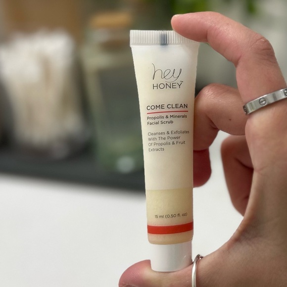 hey honey Facial Scrub - Picture 4 of 4